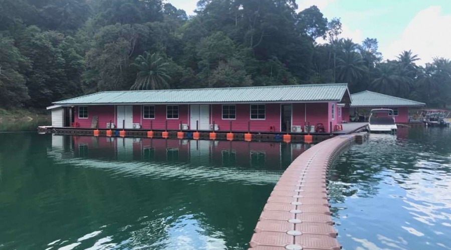 Tasik Kenyir Floating House