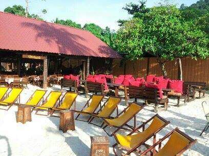 Cafe-Santai-Ombak-Dive-Resort